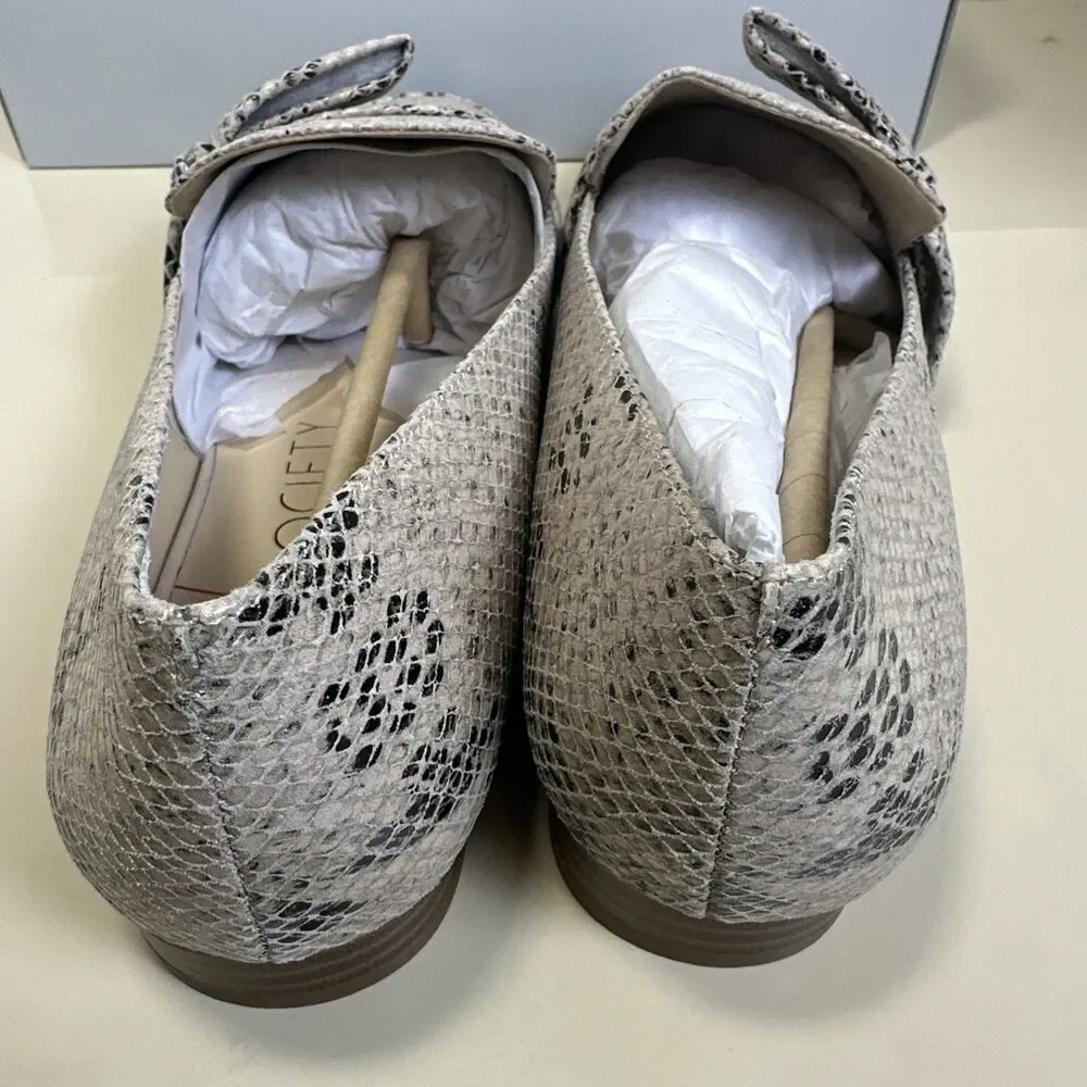 Sole Society Edgy Bold Flat Loafers Tan Snakeskin Size 10 42